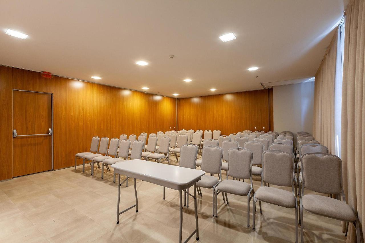 Tri Hotel Executive Brusque Kültér fotó