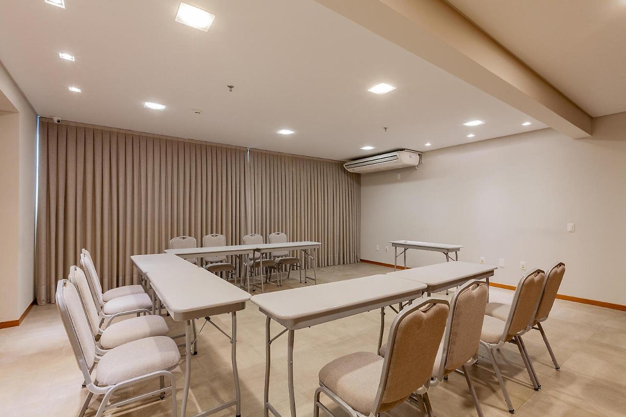 Tri Hotel Executive Brusque Kültér fotó