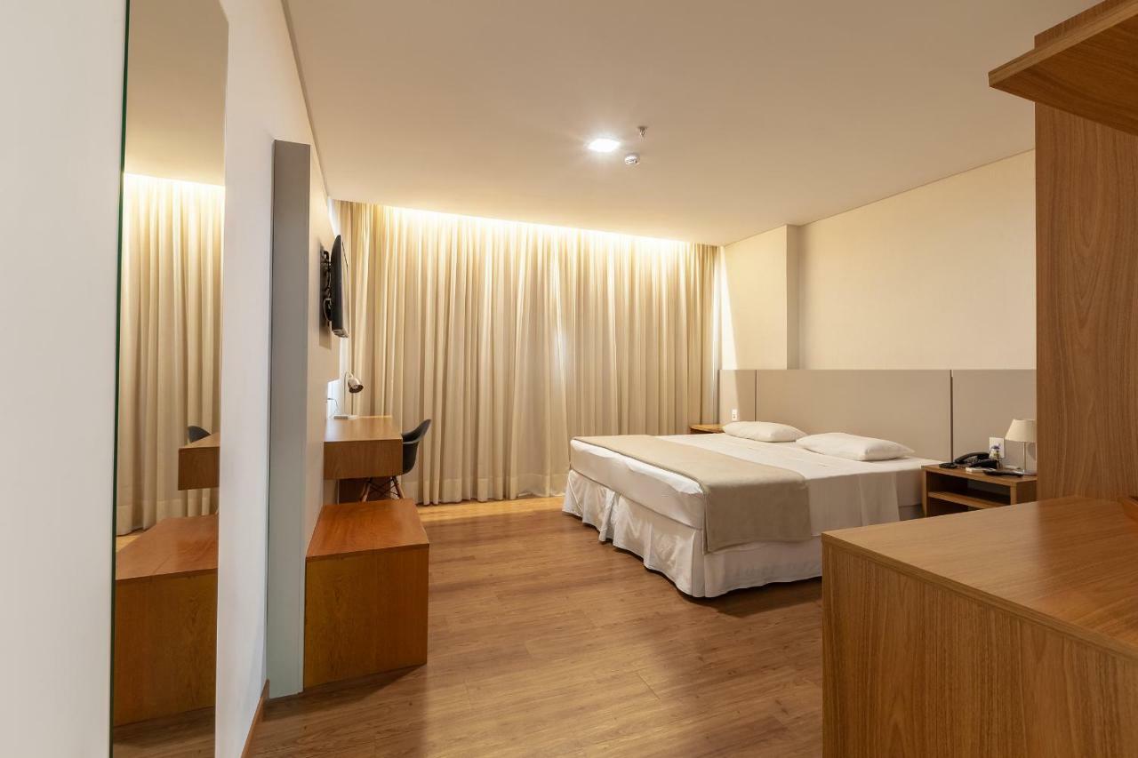 Tri Hotel Executive Brusque Kültér fotó